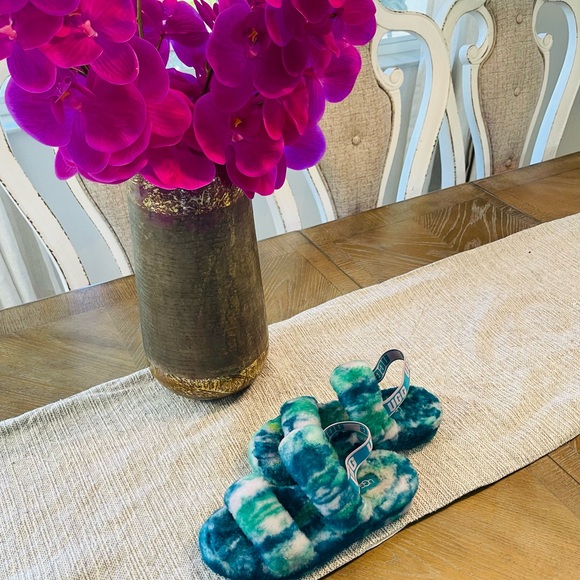 UGG slippers - Picture 2 of 10
